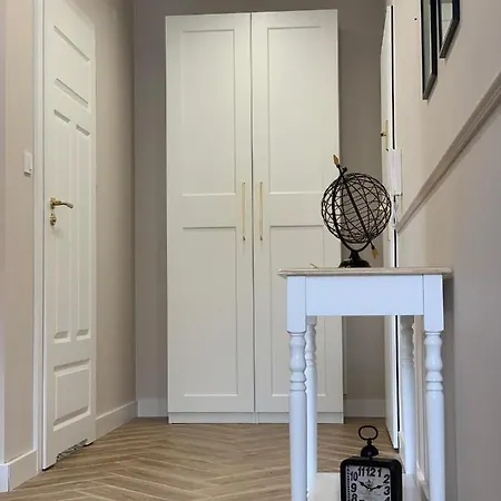 Apartment Kamienica Arte 3